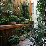 Thérèse Hotel