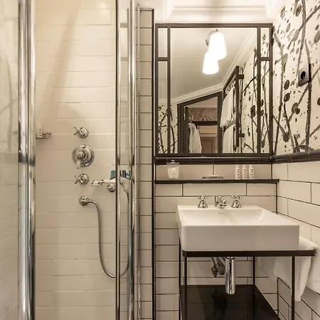 Hotel Therese Paris