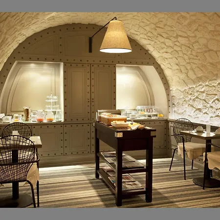 Thérèse Hotel 4*