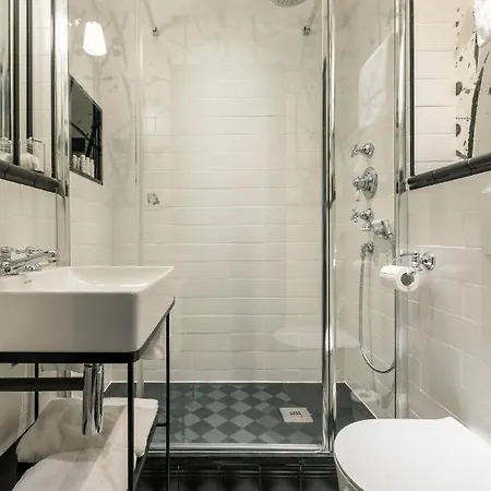 Thérèse 4* Paris