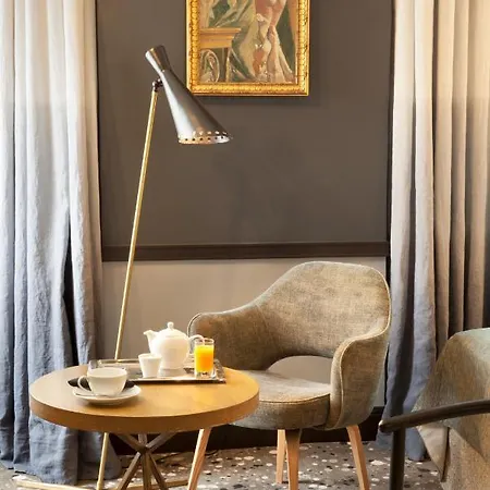 Thérèse 4*