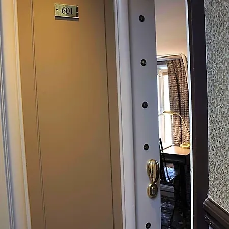 Thérèse Hotel 4*