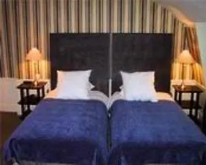Thérèse Hotel París