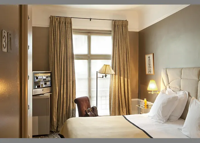 Therese Hotell Paris