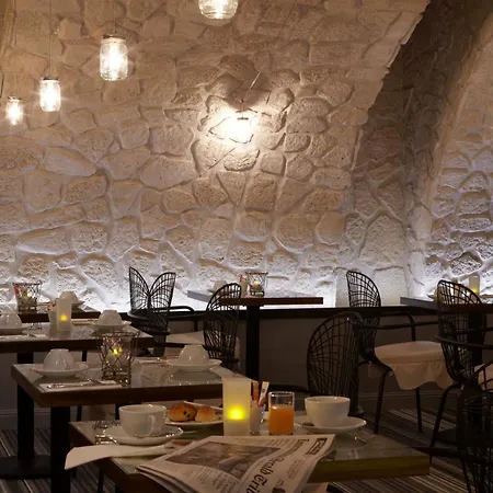 تيريز باريس