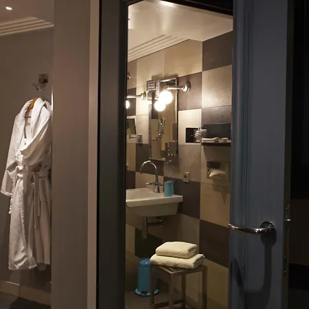 تيريز باريس